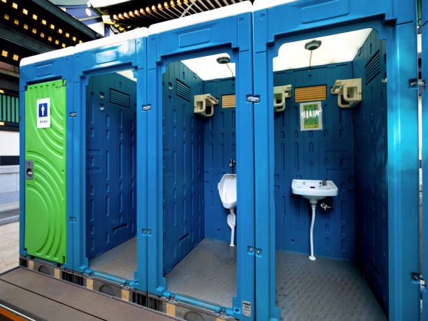 Best Luxury portable toilet rental  in Grandview Plaza, KS